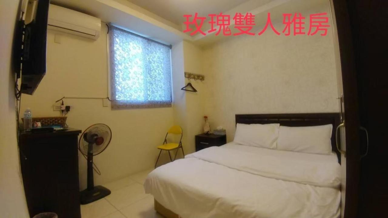 Flower B&B Kota Hualien Bagian luar foto